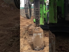 KR125A แท่นขุดเจาะเสาเข็มโรตารีไฮดรอลิกเต็มรูปแบบพร้อมแชสซีจีน