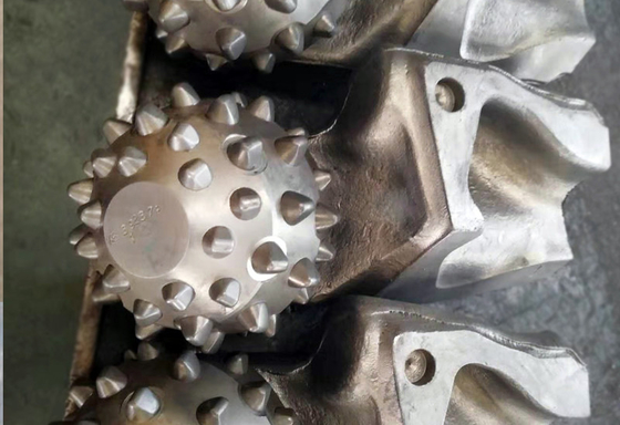 Rig Tool Drill Roller Cone Bits ทังสเตนคาร์ไบด์พร้อมกับ Core Barrel
