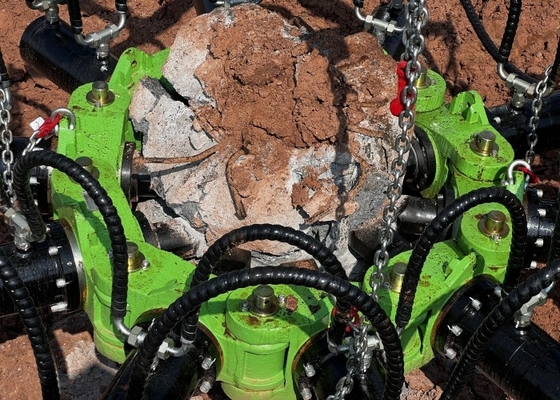 เครื่องตัดเสาเข็มไฮดรอลิก 1800mm Rock Breaker เครื่องตัดเสาเข็มคอนกรีต
