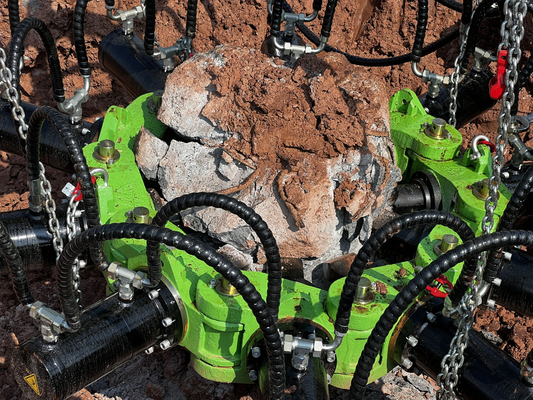 KP380 ไฮดรอลิก Crusher Pile Head Breaker Rig ส่วนสว่าน Bits Excavator Cutter 1800mm