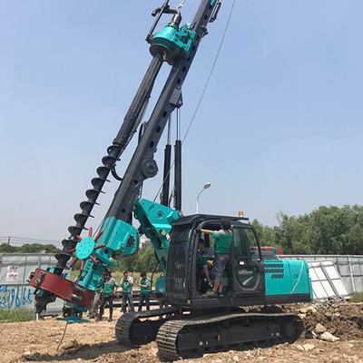 CFA Pile Driver ไฮดรอลิกแบบคงที่ Crawler 16m Meters 150kN.M เครื่องเจาะแบบโรตารี่