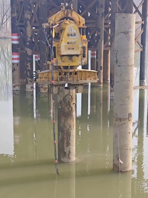 ชุดกระดาษไฟฟ้า Vibro Double Clamp 45kw Excavator จัด Vibro Hammer