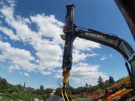 แขนยืดหดได้แบบ Clamshell รัศมีการทำงานขั้นต่ำ 5460 มม. ที่ปรับแต่งได้สำหรับความต้องการทางอุตสาหกรรมต่างๆ