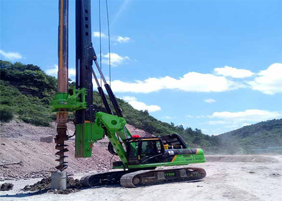 220kNm 51m ก่อสร้างเครื่องตอกเสาเข็มไฮดรอลิก Earth Auger Borehole Drilling Machine