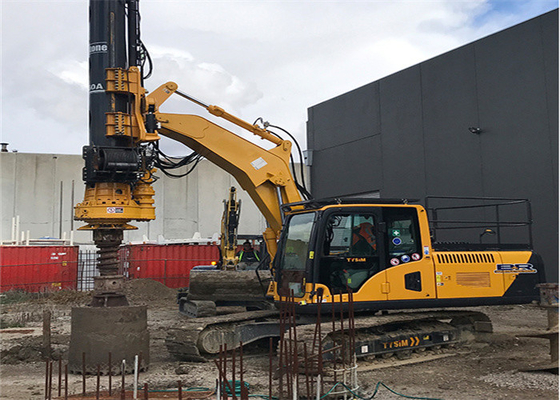 ทนทาน 20m 1100mm 50KNm เครื่องเจาะตีนตะขาบไฮดรอลิกโรตารี่ตอกเสาเข็ม Rig